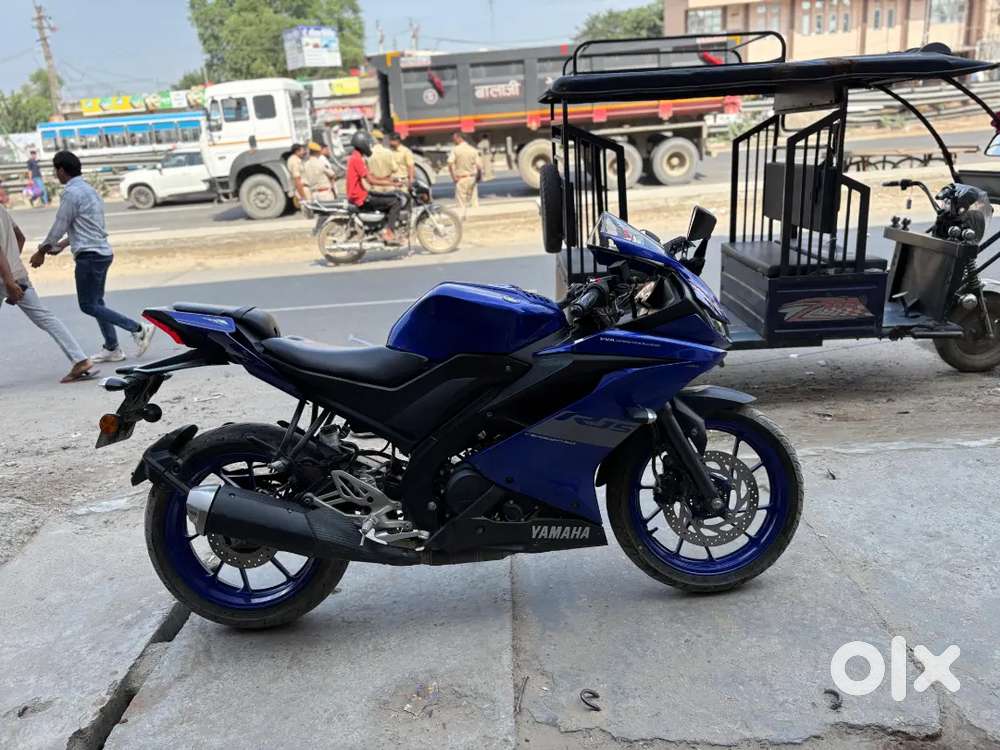 Ek haat rake hua hai. bilkul New he hai