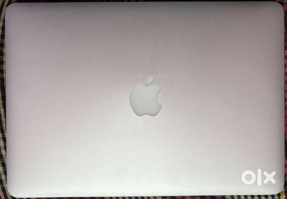 Apple Macbook Air