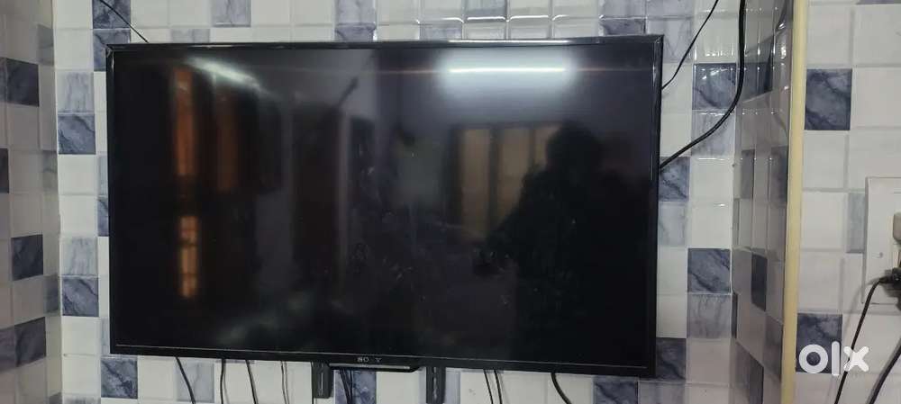 SONY ORGINAL IMPORT 40 INCH TV