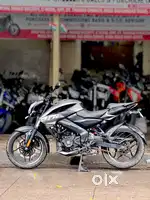 Black NS 200 ABS bajaj for sale in new like condition