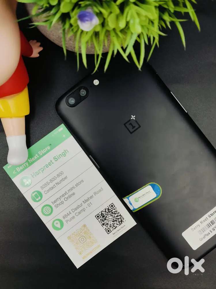 ONEPLUS 5 8/128GB STROAGE - EXCELLENT CONDITION MOBILE WITH BILL.