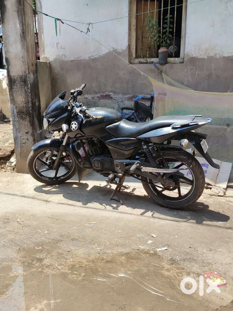 Pulser 150