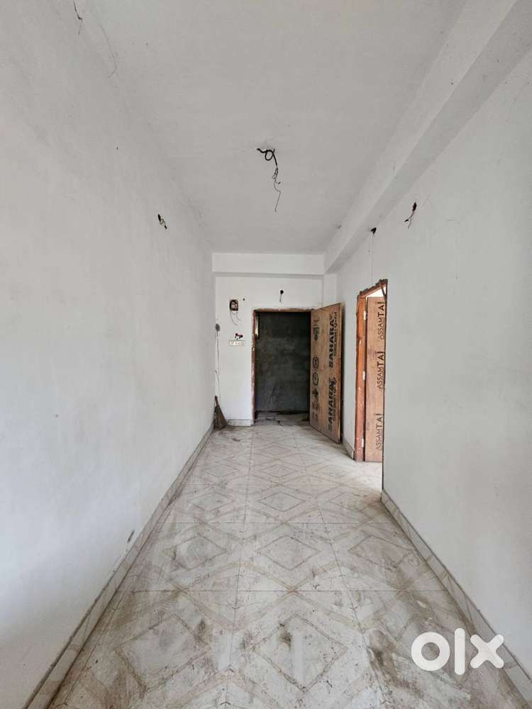 Urgent sell 1bhk flat 10 lack money problem negotiation