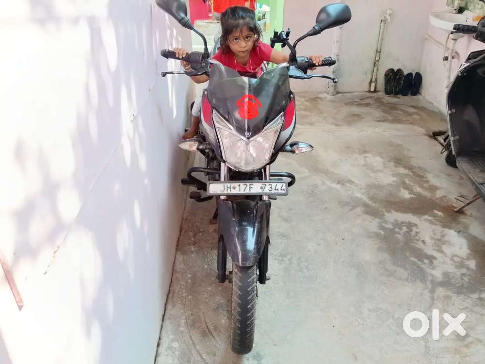 Bajaj discover have normal feature have 4 gears and normal power break