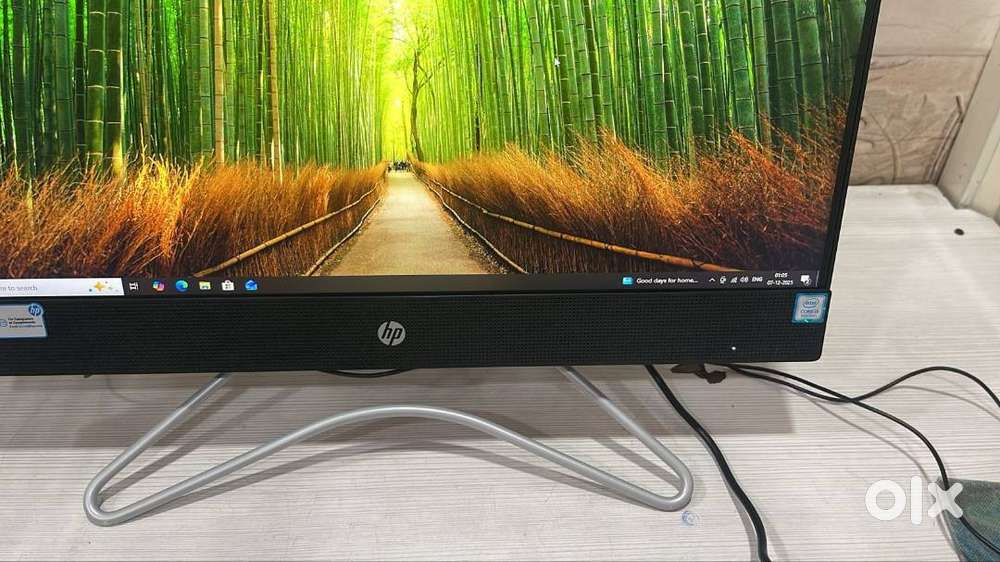 hp all in one desktop pc all origional i-3 8th gen 12 gb ram 256 ssd