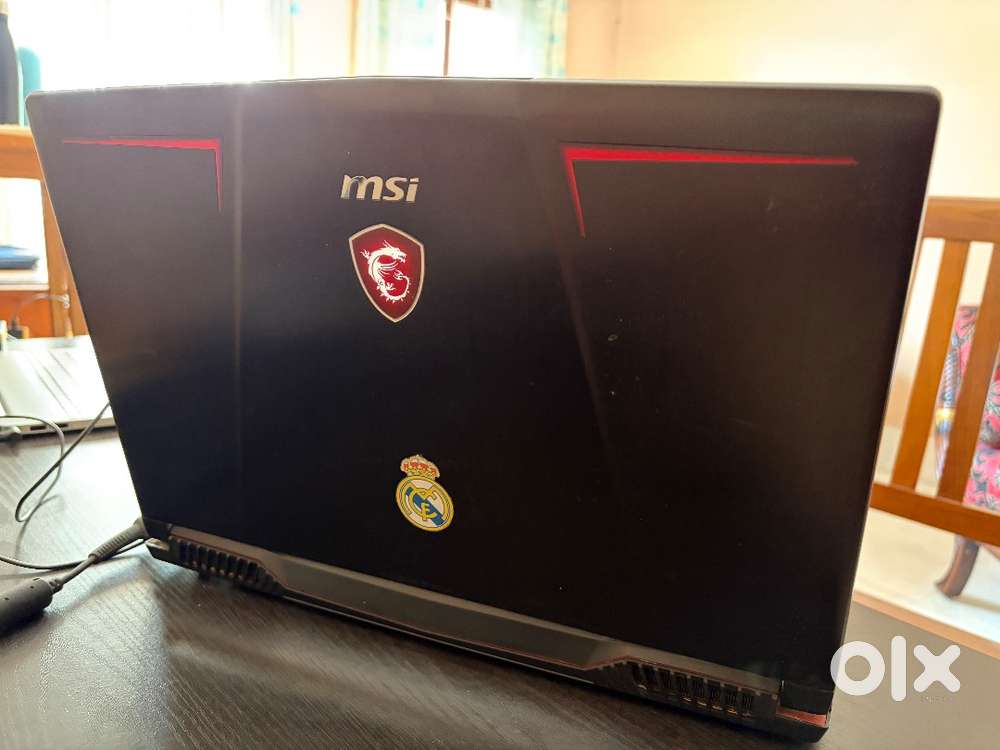 Gaming Laptop MSI GE63 Leopard 8RE