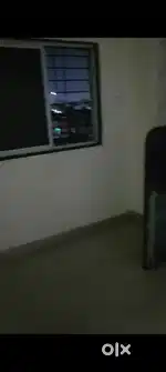 1  girl room mate needed