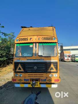 Ashok Leyland 1616 32 FT high cube container truck SXL 06 tyre 2017