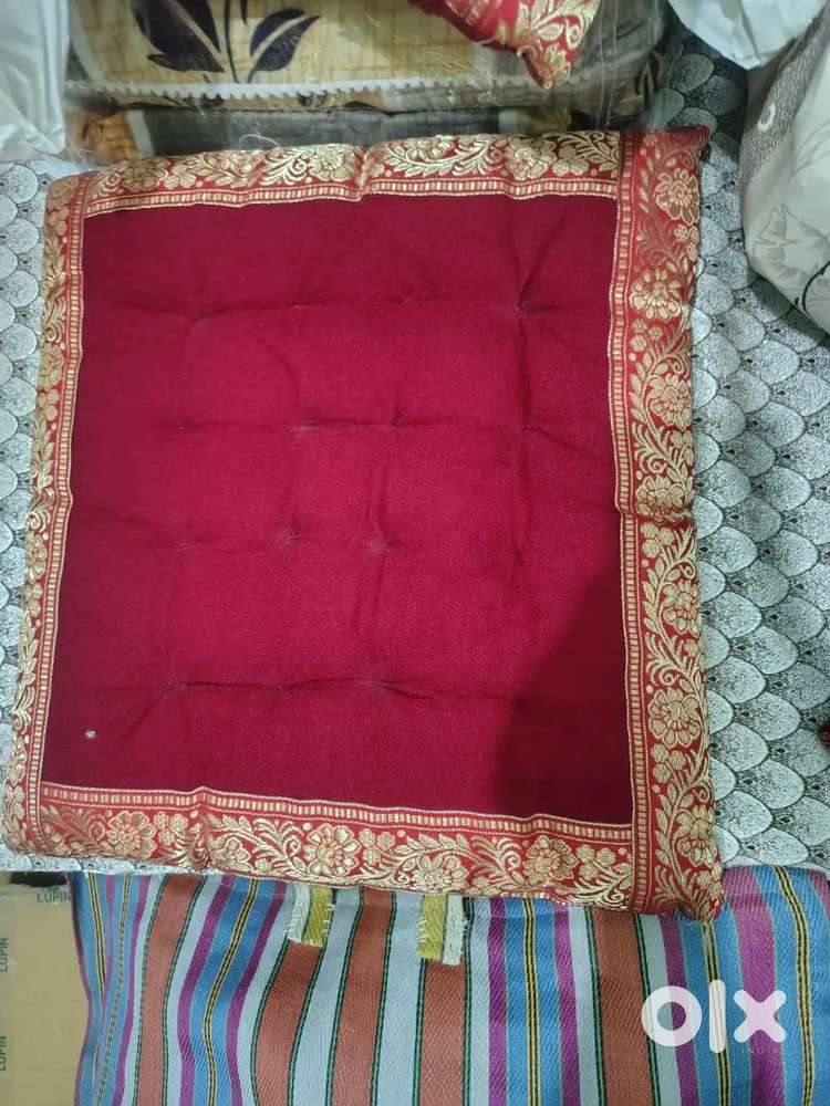 Set of cushions