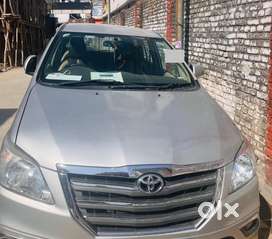 Toyota Innova 2014 Diesel Well Maintained