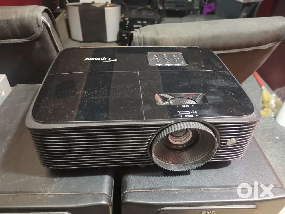 Optoma HD28 DLP projecter