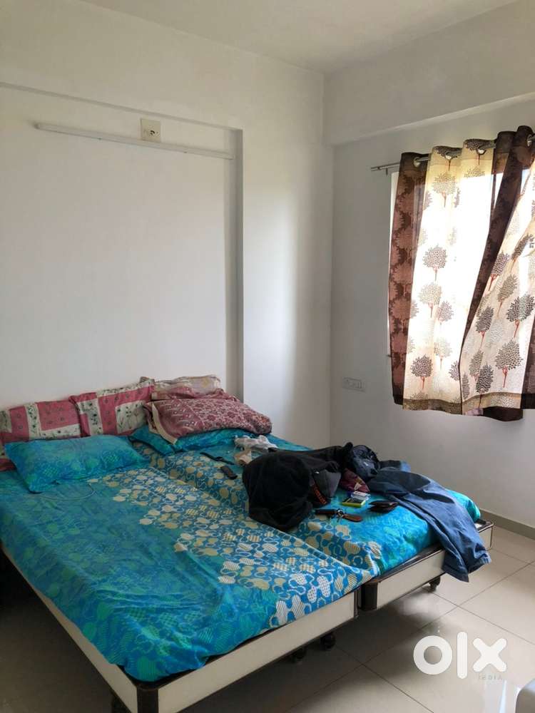 2 single bed seti with mattress