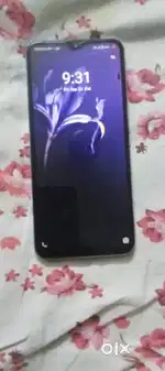 Vivo Y33s is for immediate sale.