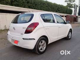 Hyundai i20 Sportz 1.2 BS-IV, 2011, CNG & Hybrids