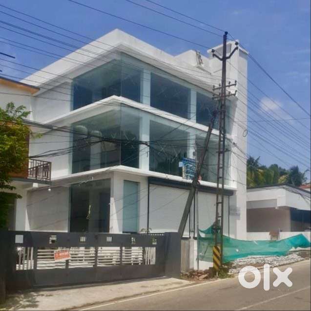 Commercial building for Rent