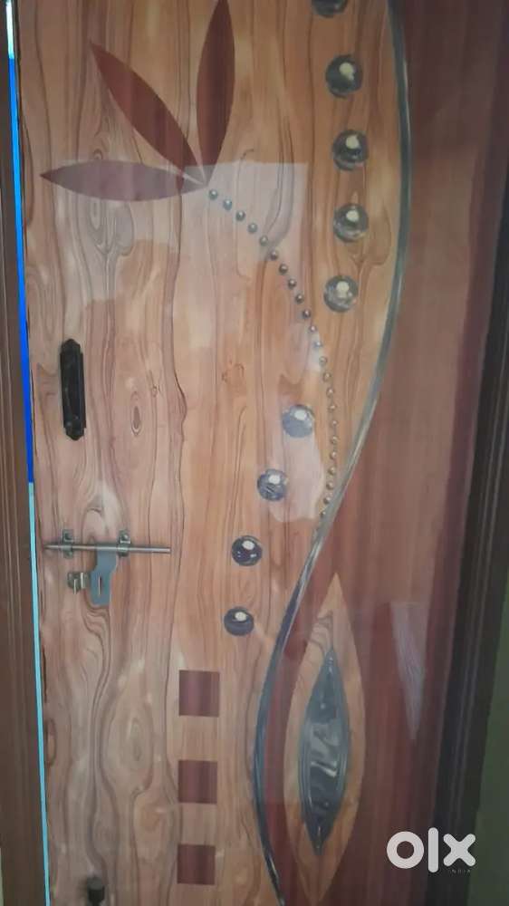 1 room suitable for bachelor's