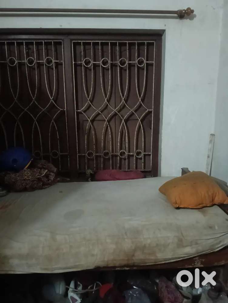Single bed