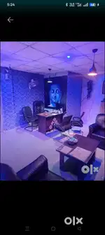Therapist in salon