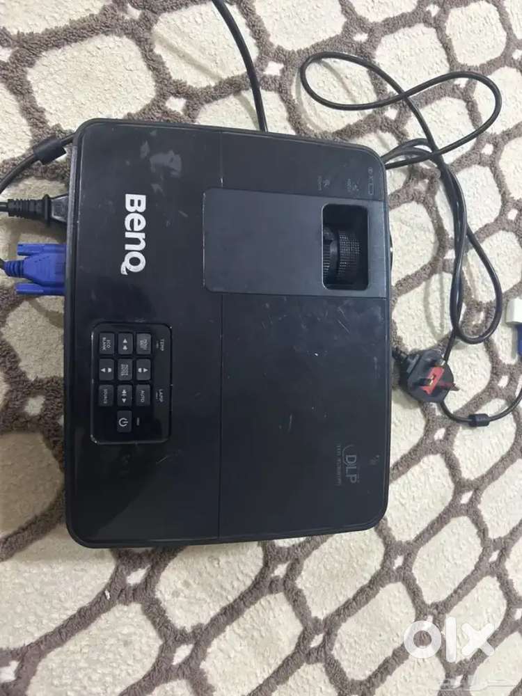 BenQ MS 506-P DLP Projector Very Less Used, 10000 Hours Long Lamp Life