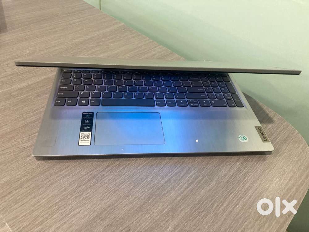Lenovo ideapad slim 3 \ i3 \ 10th gen \ 12gb \ 256gb \ working good