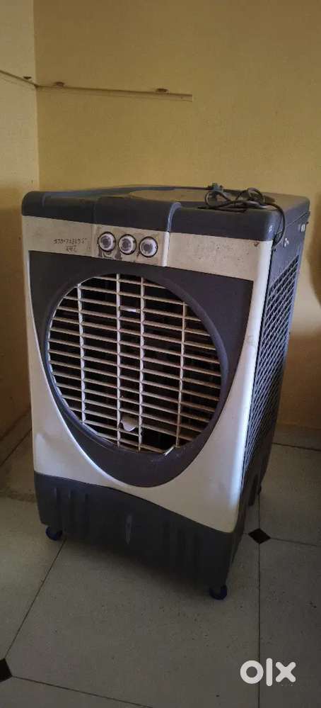 4 feet by 2.5 feet cooler