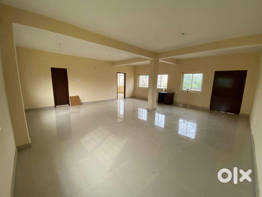 Hall/ office rent pe dena hai