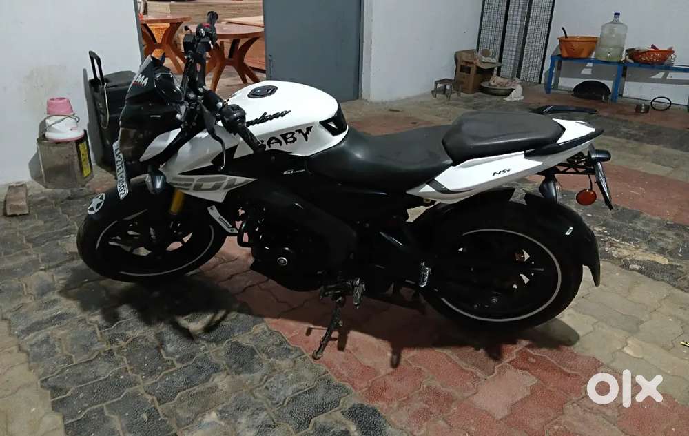 Bajaj pulsar 200ns single owner