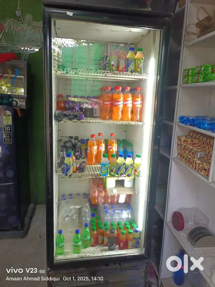 Display fridge