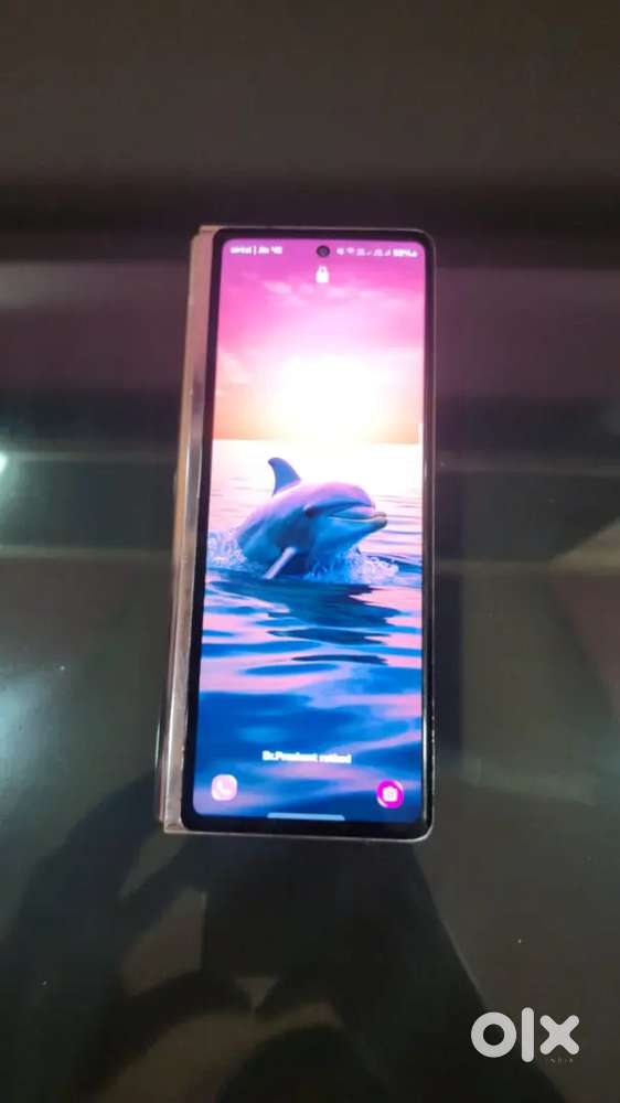 Samsung z fold 2 new condition scratch less condition