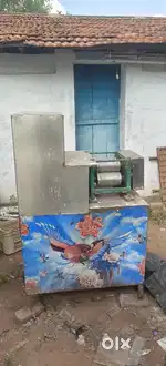 Sugarcane juice machine