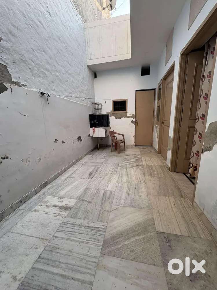 To let single room set