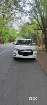 Toyota Innova Crysta 2018 Diesel Well Maintained