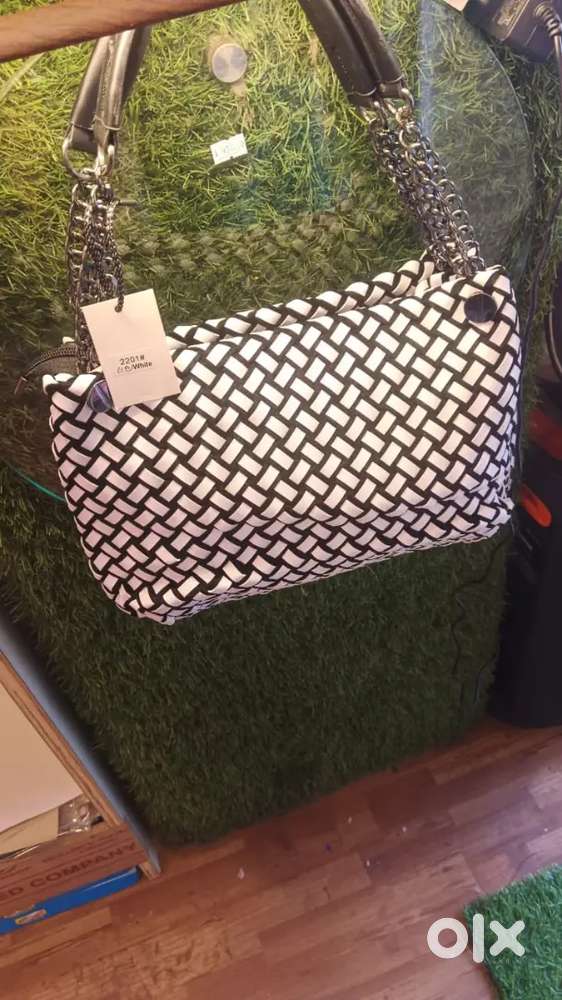 Garments shop (duty timing 11.50am to 9.30pm)