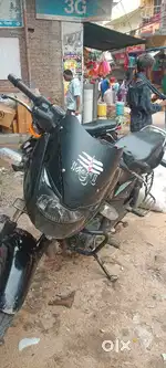 Bike me koi dikkat nhi hai full condition me hai