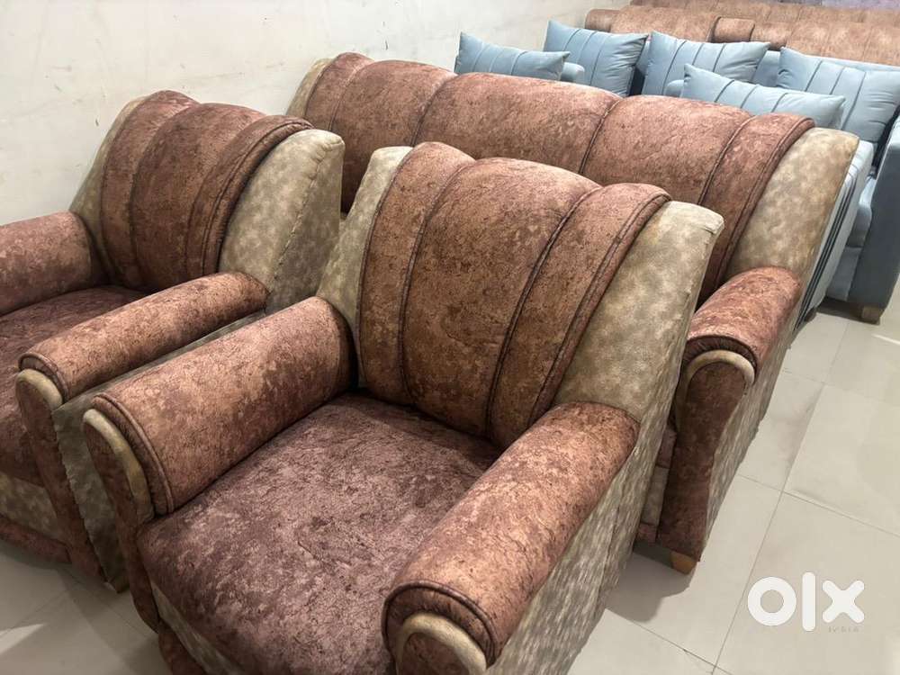 Sofa set five seater metro