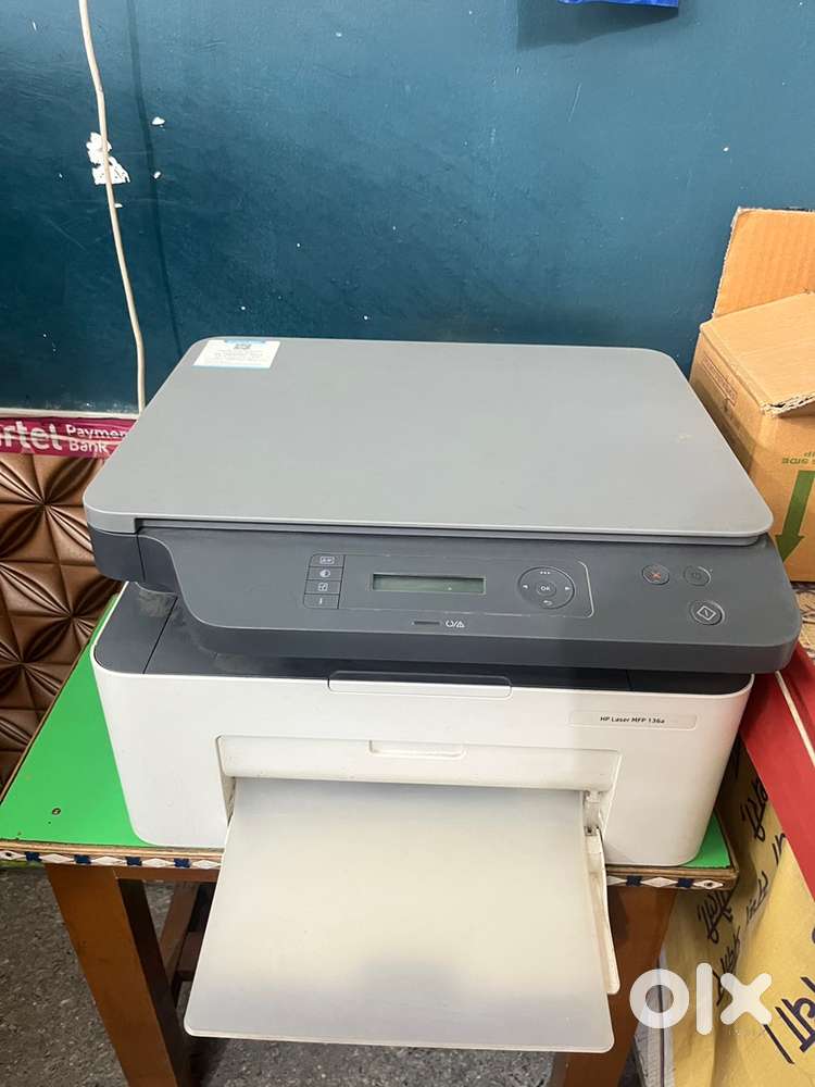 HP LASER MFP 136a