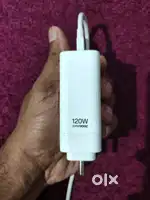 Realme 120W Super VOOC charger