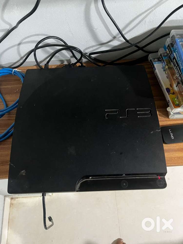 Ps3 slim jailbrokein 1tb 90+ games