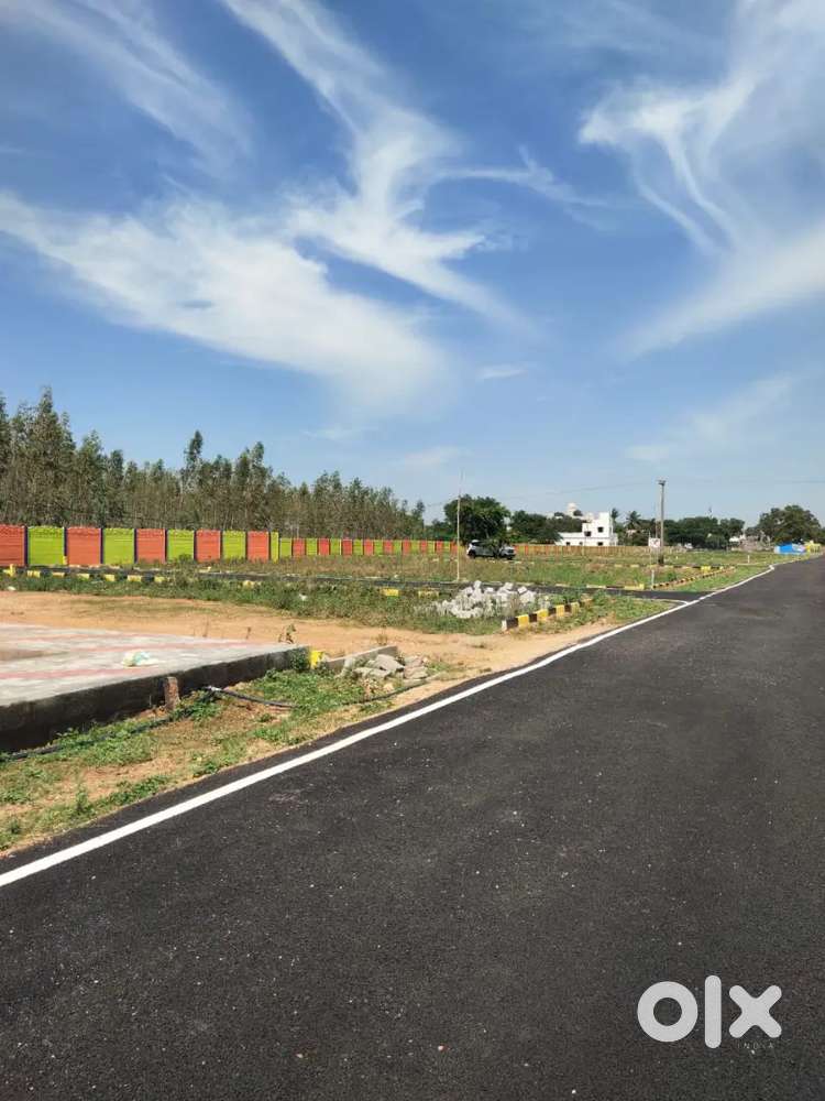 கேட்டட் கம்யூனிட்டி பிளாட் கீரனூர் தாலுகா அருகே