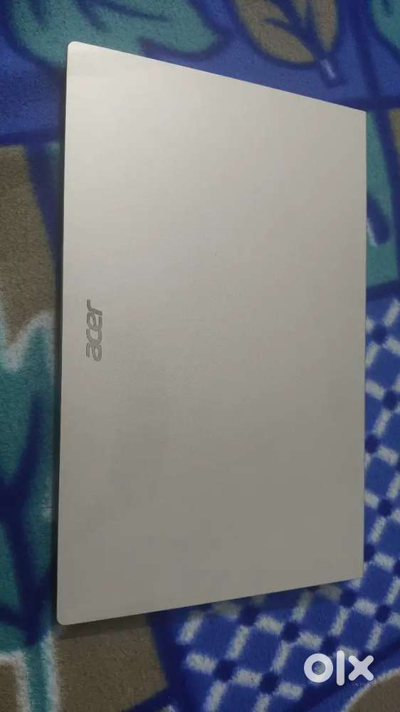 laptop 7 days old acer aspire 3 totaly new