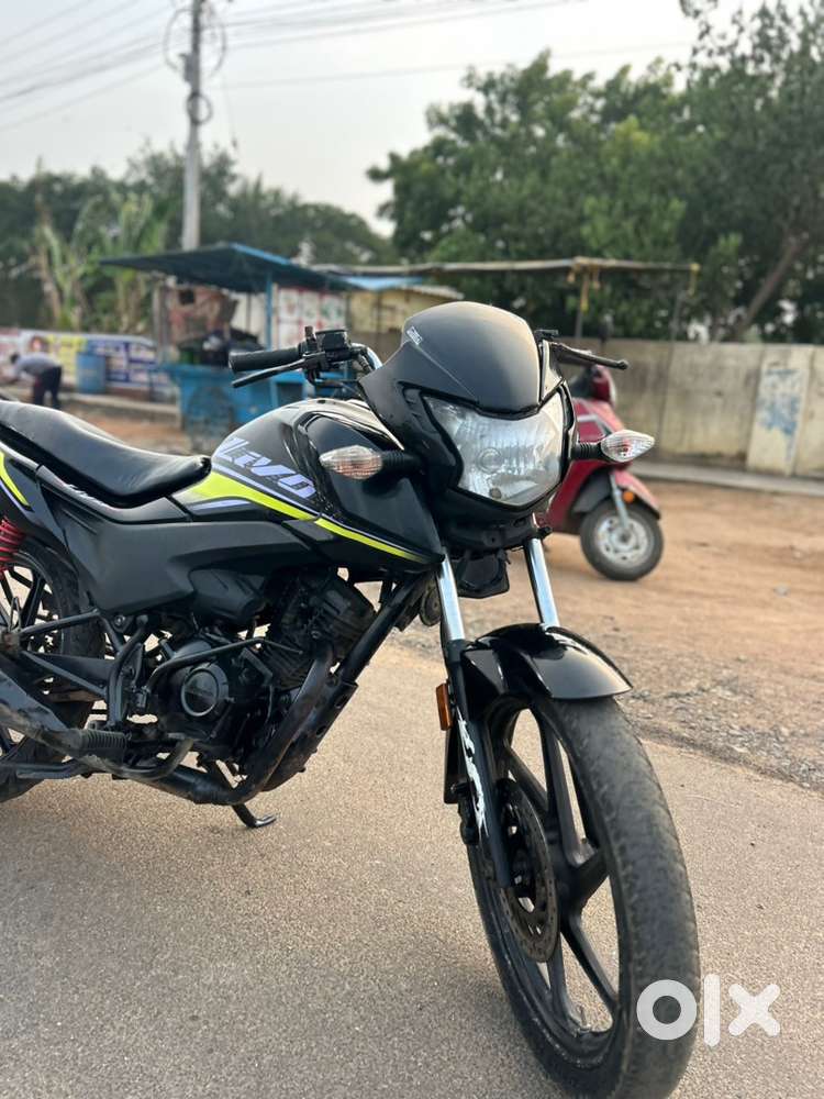 URGENT SALE HONDA LIVO 2016 PAKKA CONDITION