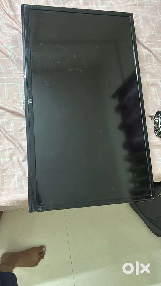 TV 32 inch sale of urgent basis