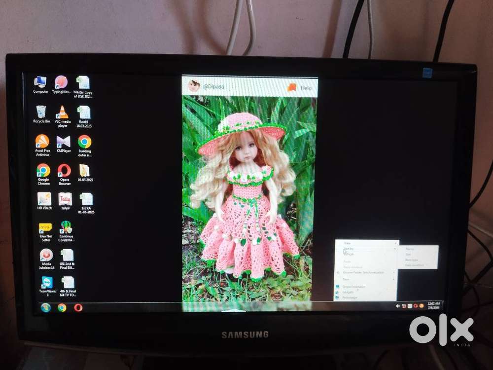 Samsung monitor, hp keyboard, mouse, cpu with 500 GB, 2 ram, speaker