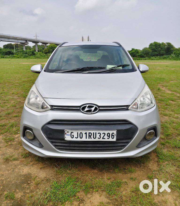 Hyundai Grand i10 2013-2016 Sportz, 2016, Petrol