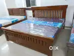 Sophisticated Look: Teak wood beds have a sophisticated look tha