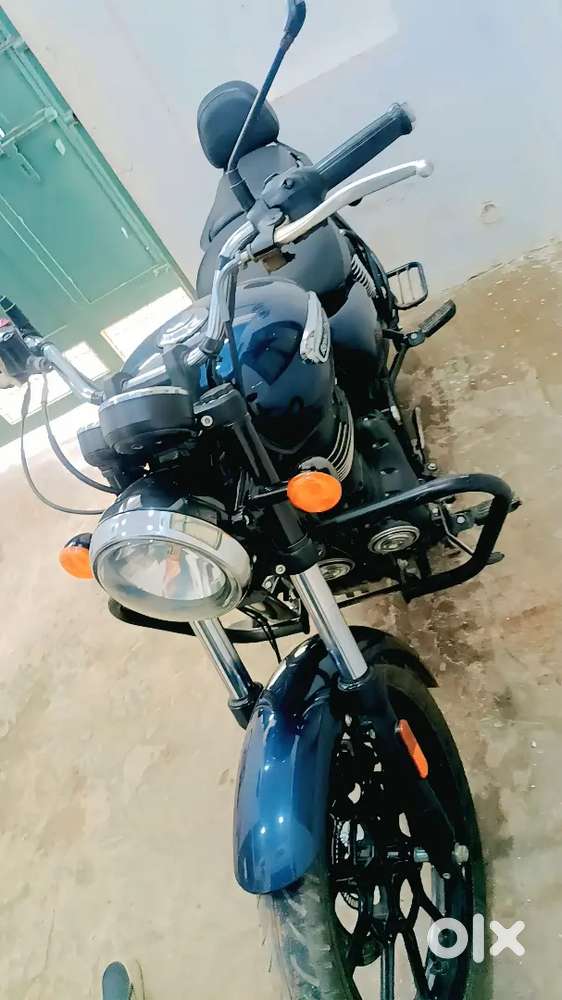 Royal Enfield meteor 350