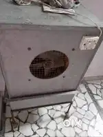 Cooler with stand