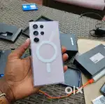 Samsung' s23 ultra only 6 month old with bill box warranty