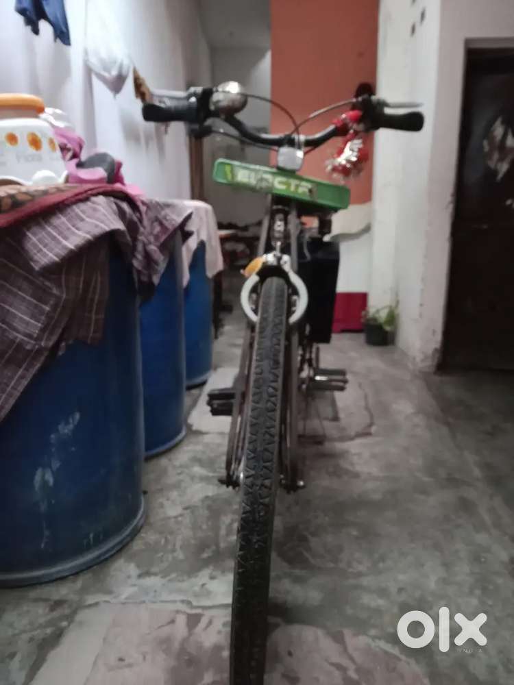 E-cycle in black colour