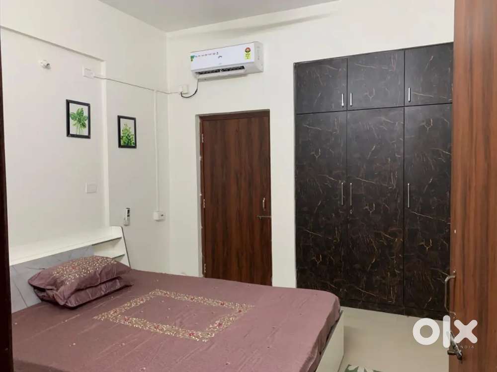 2  BHK FULLY FURNISHED FLAT(Brokers please stay away)